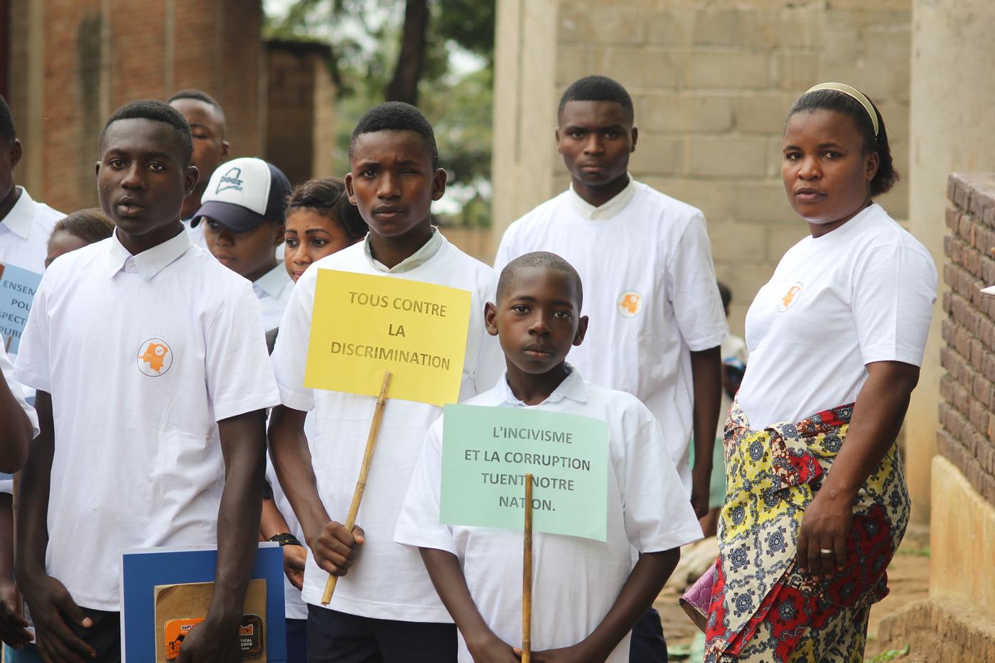 Integrity Club students with their placards, International Anti-Corruption Day, Uvira, December 2018
